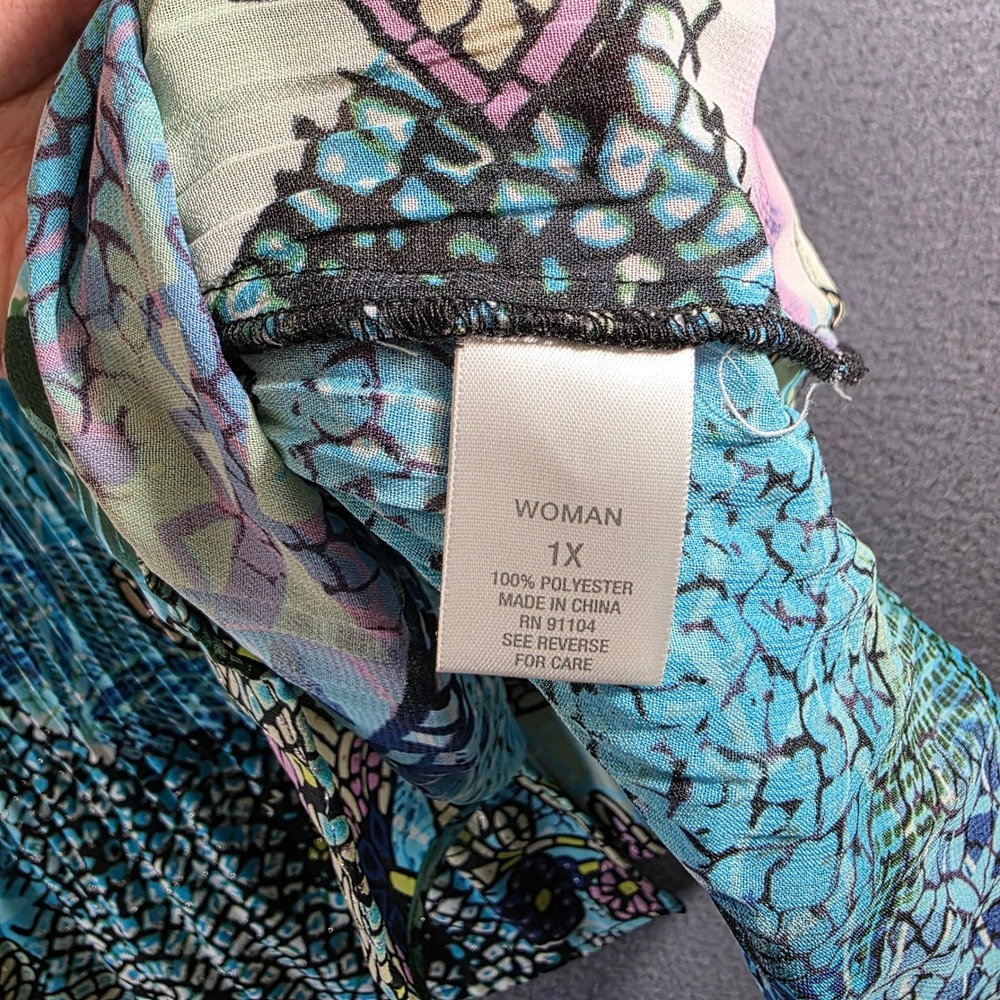 Dressbarn Woman Blue Floral Stained Glass Print Plissé Ruffle Blouse 1X - Picture 5 of 7